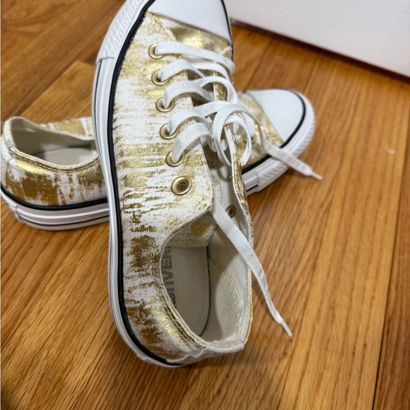 Converse Women's Gold Sneakers - Picture 2 of 6